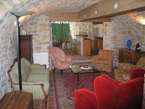 Ardeche Les Cigales Gite Eglantier Avec Piscine Partagee 그로스피에르 펜션